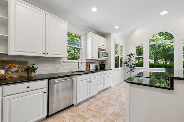 2830 Stacey St, Thompsons Station, TN 37179