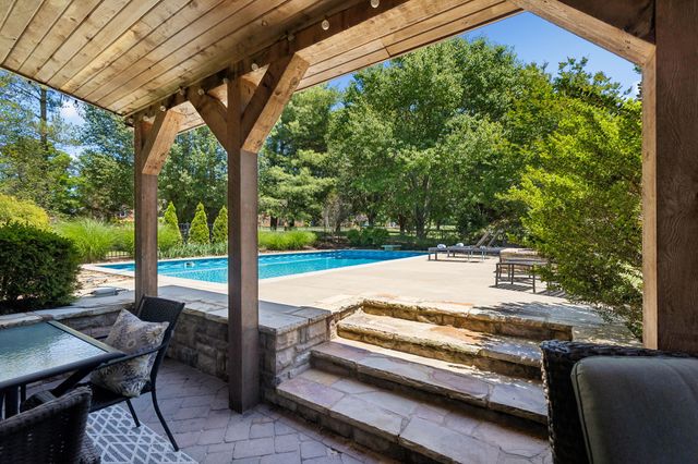 2830 Stacey St, Thompsons Station, TN 37179