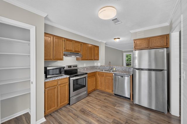 430 Claircrest Dr, Antioch, TN 37013