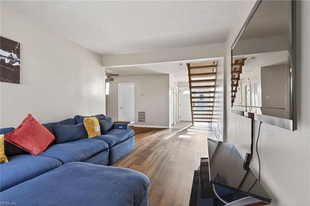 5366 Commons CT, Virginia Beach, VA 23462