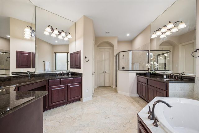 2915 Sentry Oak Way, Sugar Land, TX 77479