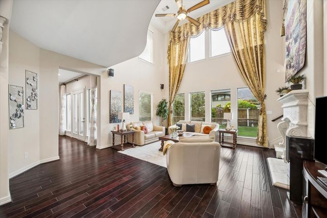 2915 Sentry Oak Way, Sugar Land, TX 77479