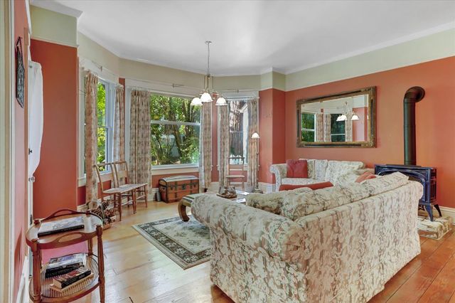 432 S Pine St, Nevada City, CA 95959