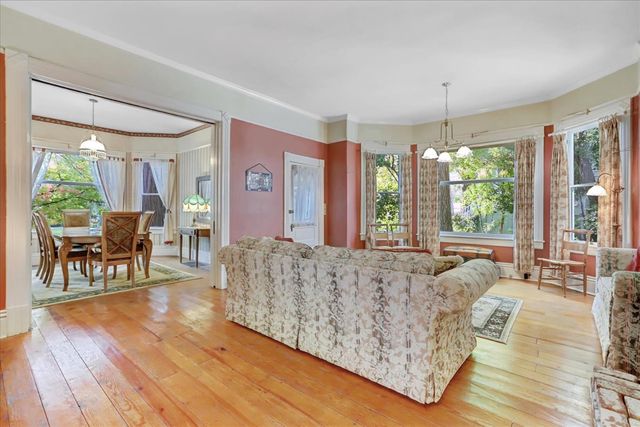 432 S Pine St, Nevada City, CA 95959