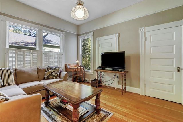 432 S Pine St, Nevada City, CA 95959