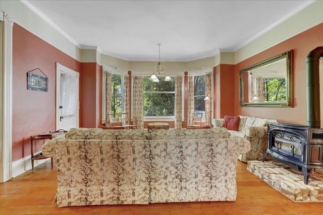 432 S Pine St, Nevada City, CA 95959