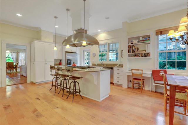 432 S Pine St, Nevada City, CA 95959