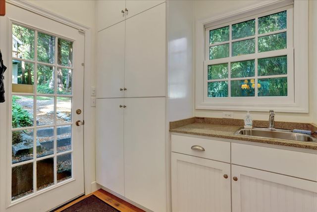 432 S Pine St, Nevada City, CA 95959