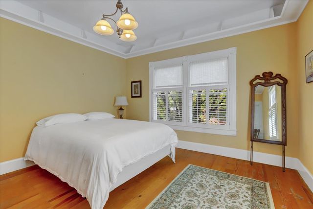 432 S Pine St, Nevada City, CA 95959