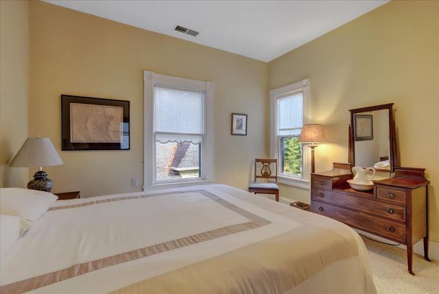 432 S Pine St, Nevada City, CA 95959