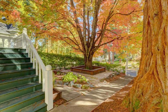 432 S Pine St, Nevada City, CA 95959