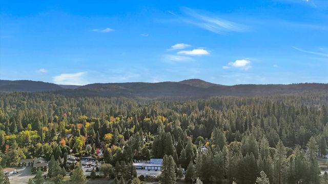 432 S Pine St, Nevada City, CA 95959