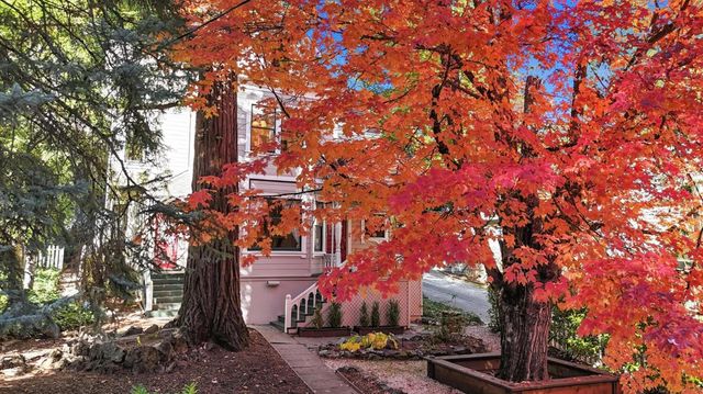 432 S Pine St, Nevada City, CA 95959