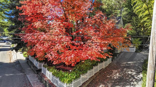 432 S Pine St, Nevada City, CA 95959
