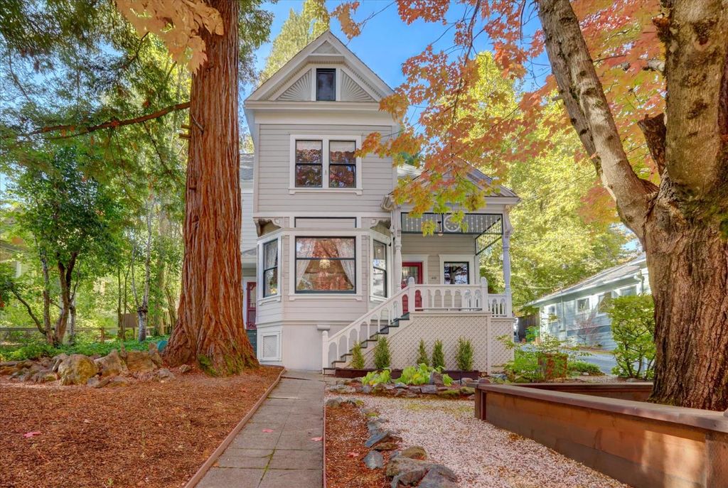 432 S Pine St, Nevada City, CA 95959