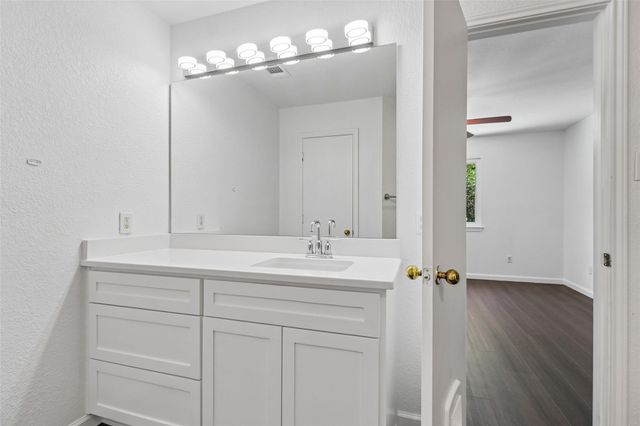 1805 Bent Oak CV, Leander, TX 78641