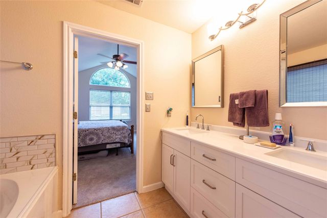 1006 Savanna LN, Cedar Park, TX 78613