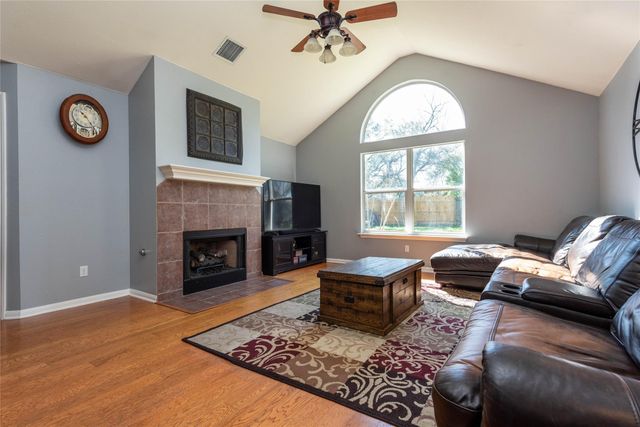 1006 Savanna LN, Cedar Park, TX 78613