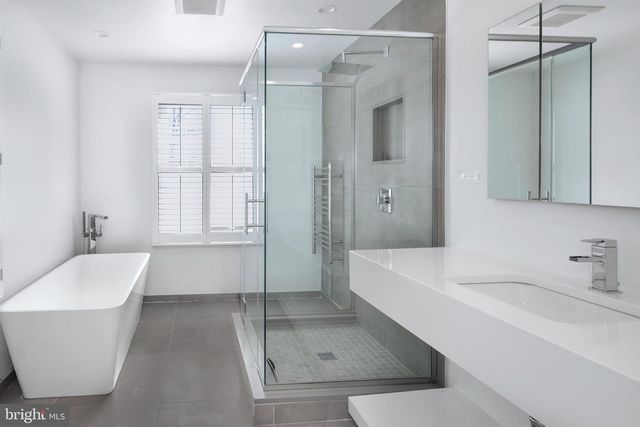 3 GOVERNORS LN, Princeton, NJ 08540