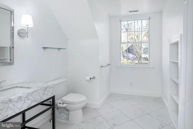 3 GOVERNORS LN, Princeton, NJ 08540