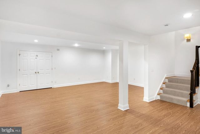 3 GOVERNORS LN, Princeton, NJ 08540