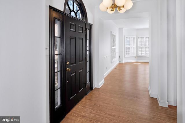 3 GOVERNORS LN, Princeton, NJ 08540