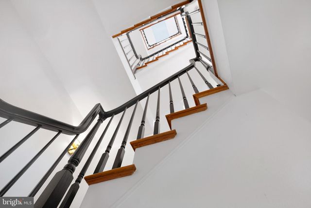 3 GOVERNORS LN, Princeton, NJ 08540