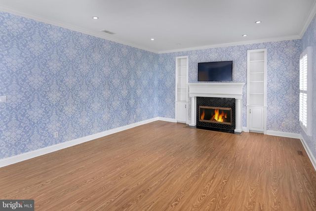 3 GOVERNORS LN, Princeton, NJ 08540