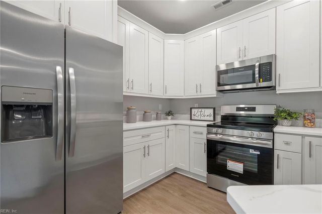 7221 Gates RD, Suffolk, VA 23437
