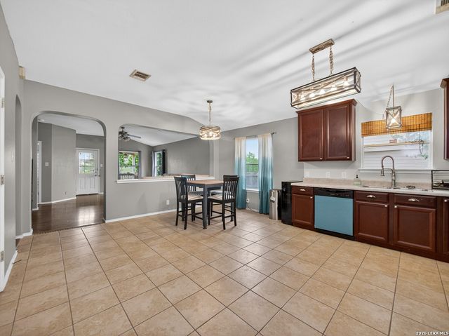 211 Starling Creek, New Braunfels, TX 78130