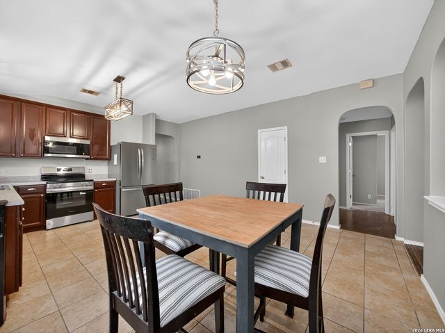 211 Starling Creek, New Braunfels, TX 78130