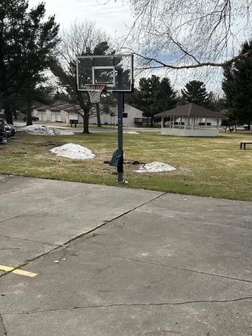 2700 Stonegate Drive Sw 21, City Of Wyoming, MI 49519