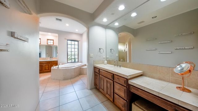 9290 E THOMPSON PEAK Parkway 421, Scottsdale, AZ 85255