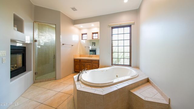 9290 E THOMPSON PEAK Parkway 421, Scottsdale, AZ 85255