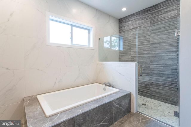 1726 ANNIN ST, Philadelphia, PA 19146