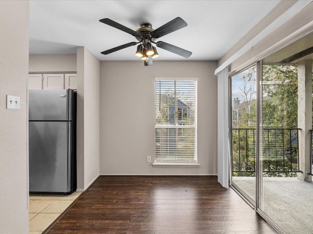 18519 Egret Bay Boulevard 1802, Webster, TX 77058