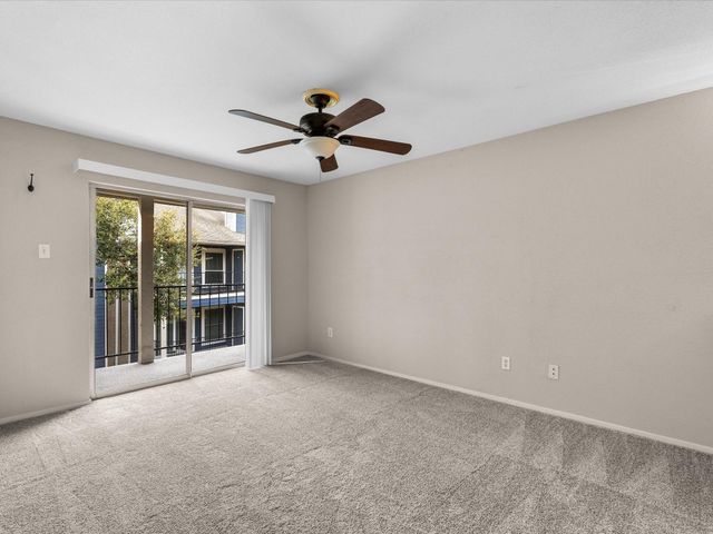 18519 Egret Bay Boulevard 1802, Webster, TX 77058