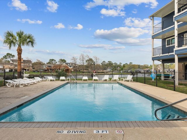 18519 Egret Bay Boulevard 1802, Webster, TX 77058
