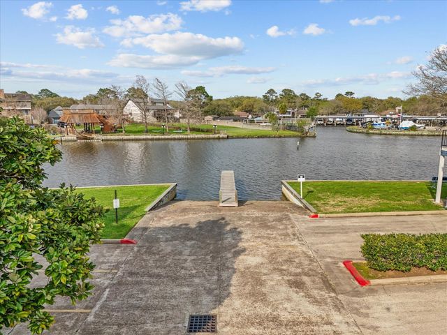 18519 Egret Bay Boulevard 1802, Webster, TX 77058