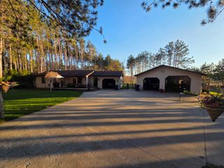 4179 Bridlewood Drive, Long Lake Twp, MI 49685