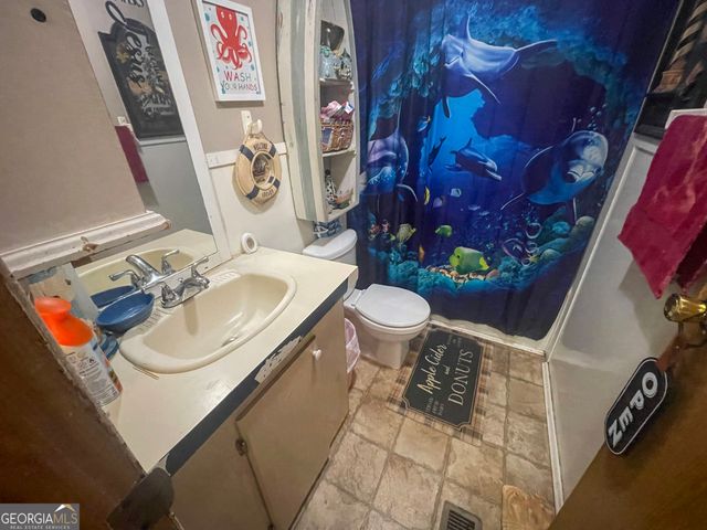 465 Hines Road, Lagrange, GA 30241