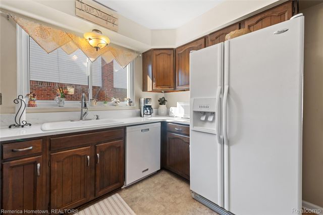 46490 Bartlett Drive, Canton Charter Township, MI 48187