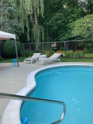 46490 Bartlett Drive, Canton Charter Township, MI 48187