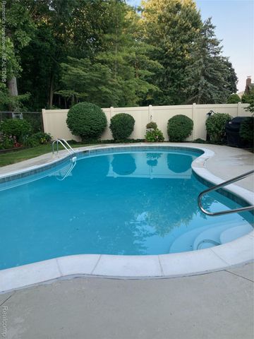 46490 Bartlett Drive, Canton Charter Township, MI 48187