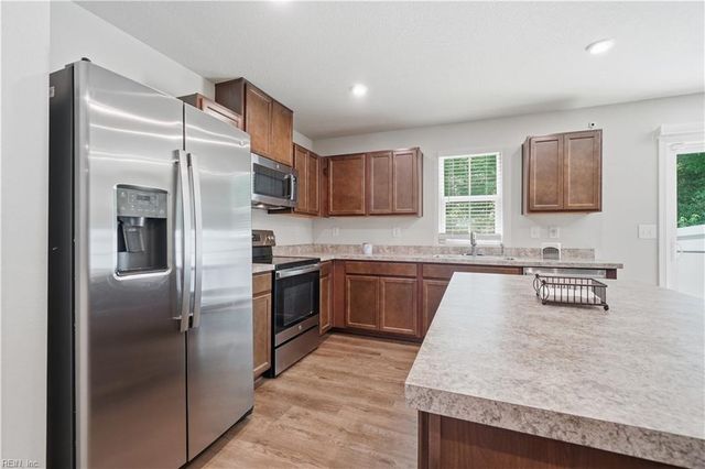 1705 Raven WAY, Elizabeth City, NC 27909