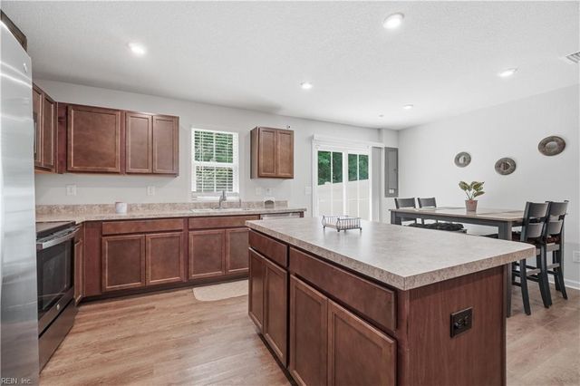 1705 Raven WAY, Elizabeth City, NC 27909
