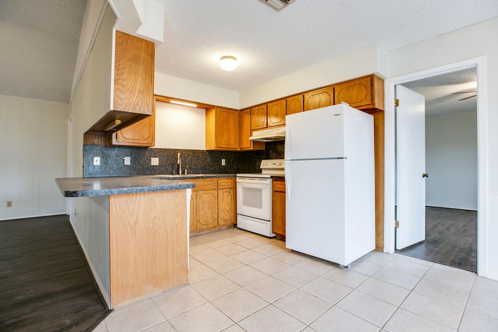 Image 11 of property listing at 3829 Sandstone Road, San Angelo, TX 76904