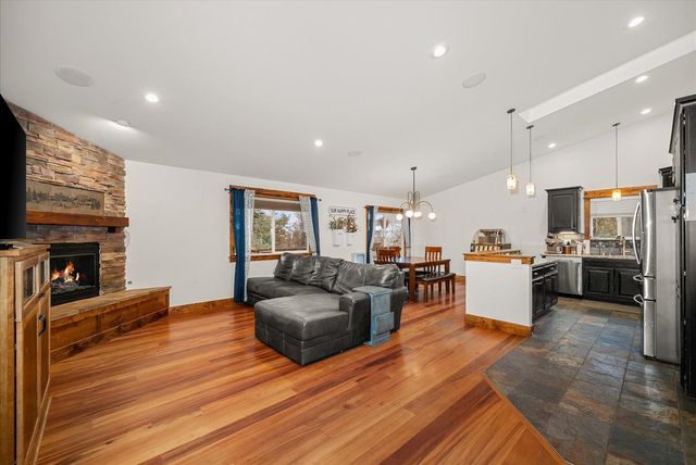 103 Crestview Dr, Colville, WA 99114