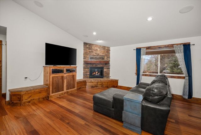 103 Crestview Dr, Colville, WA 99114