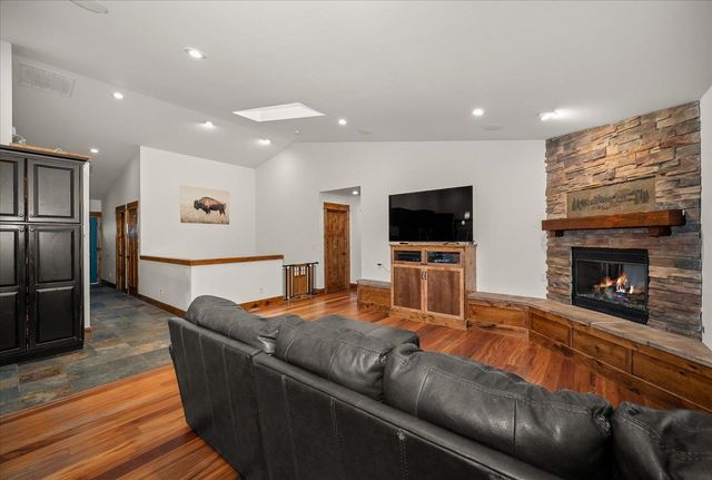 103 Crestview Dr, Colville, WA 99114